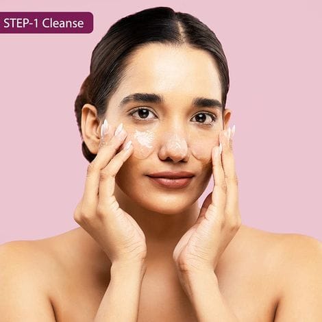 Lotus Herbals Whiteglow Insta Glow 4 in 1 Facial Kit (160gm) hover